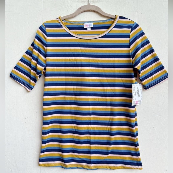LuLaRoe Striped Gigi Short Sleeve Top Size Medium NWT - Picture 9 of 9